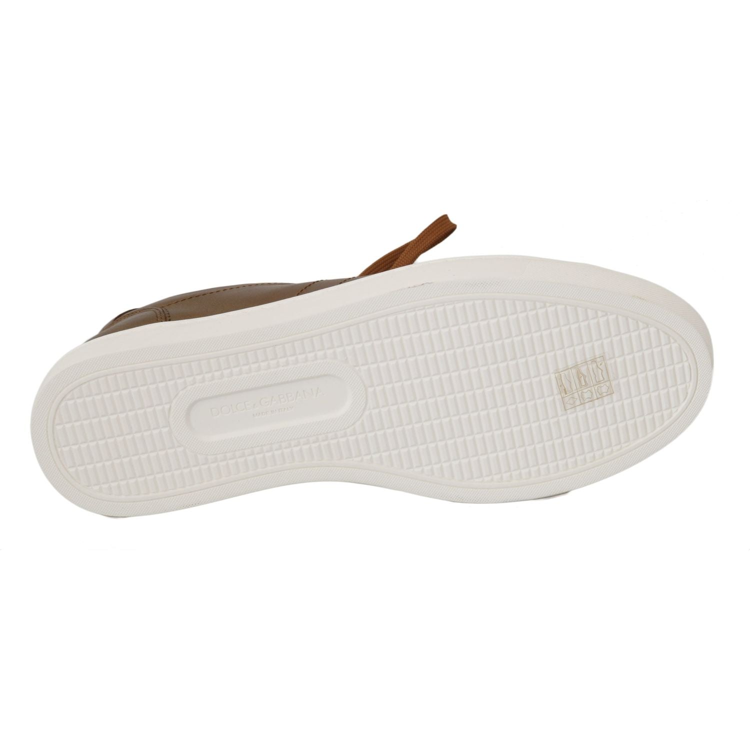 حذاء رياضي من الجلد باللون الذهبي المعدني من دولتشي آند غابانا