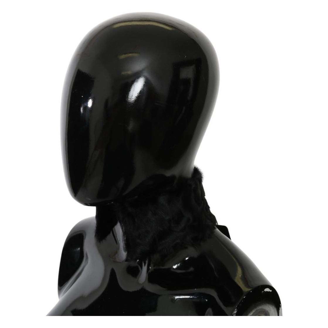 优雅黑色小羊皮围巾