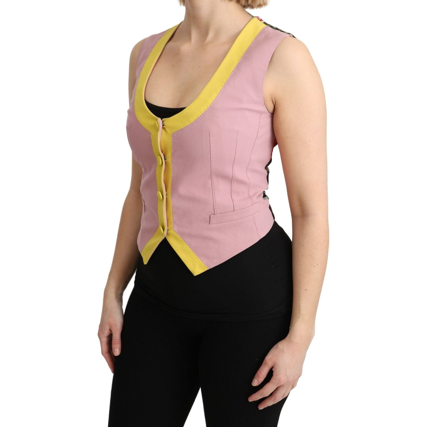 别致的粉色无袖背心