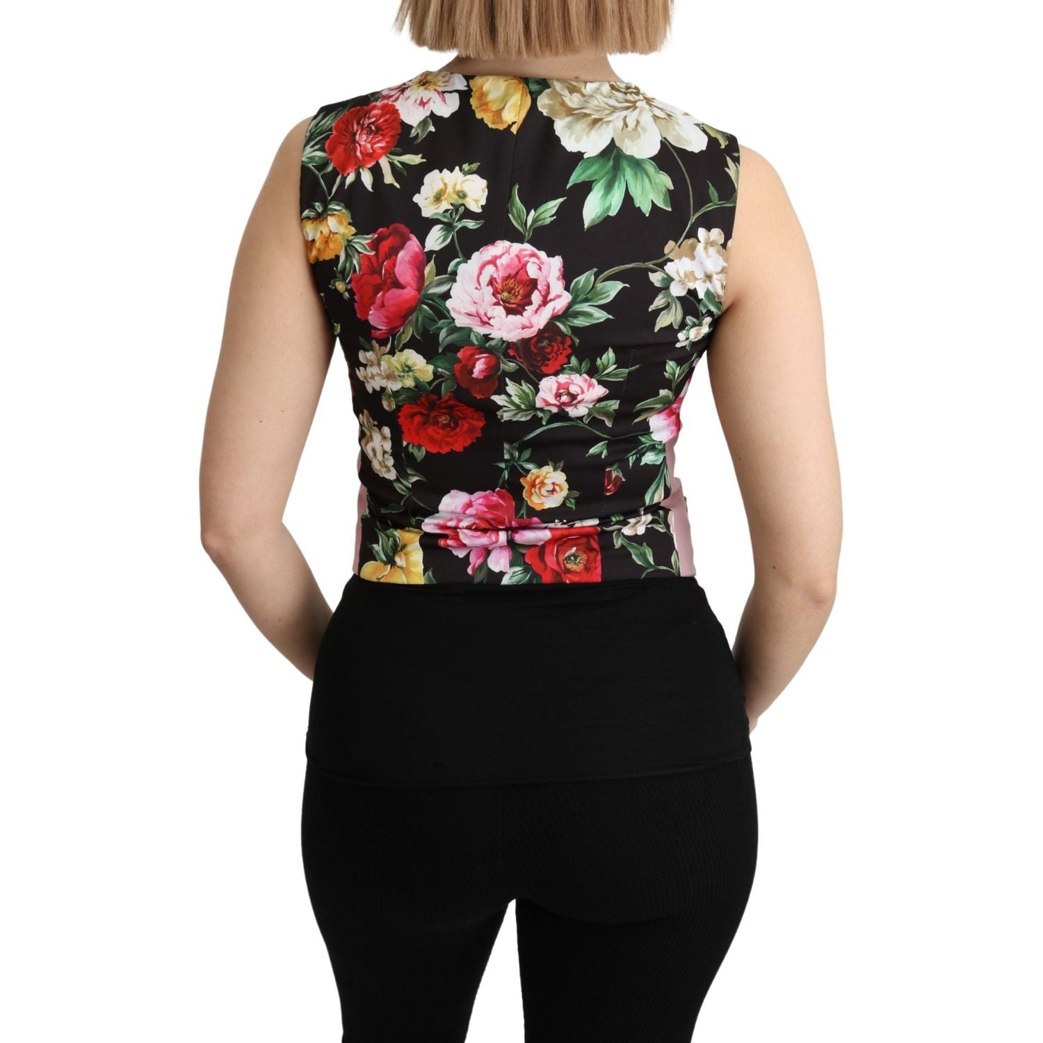 别致的粉色无袖背心