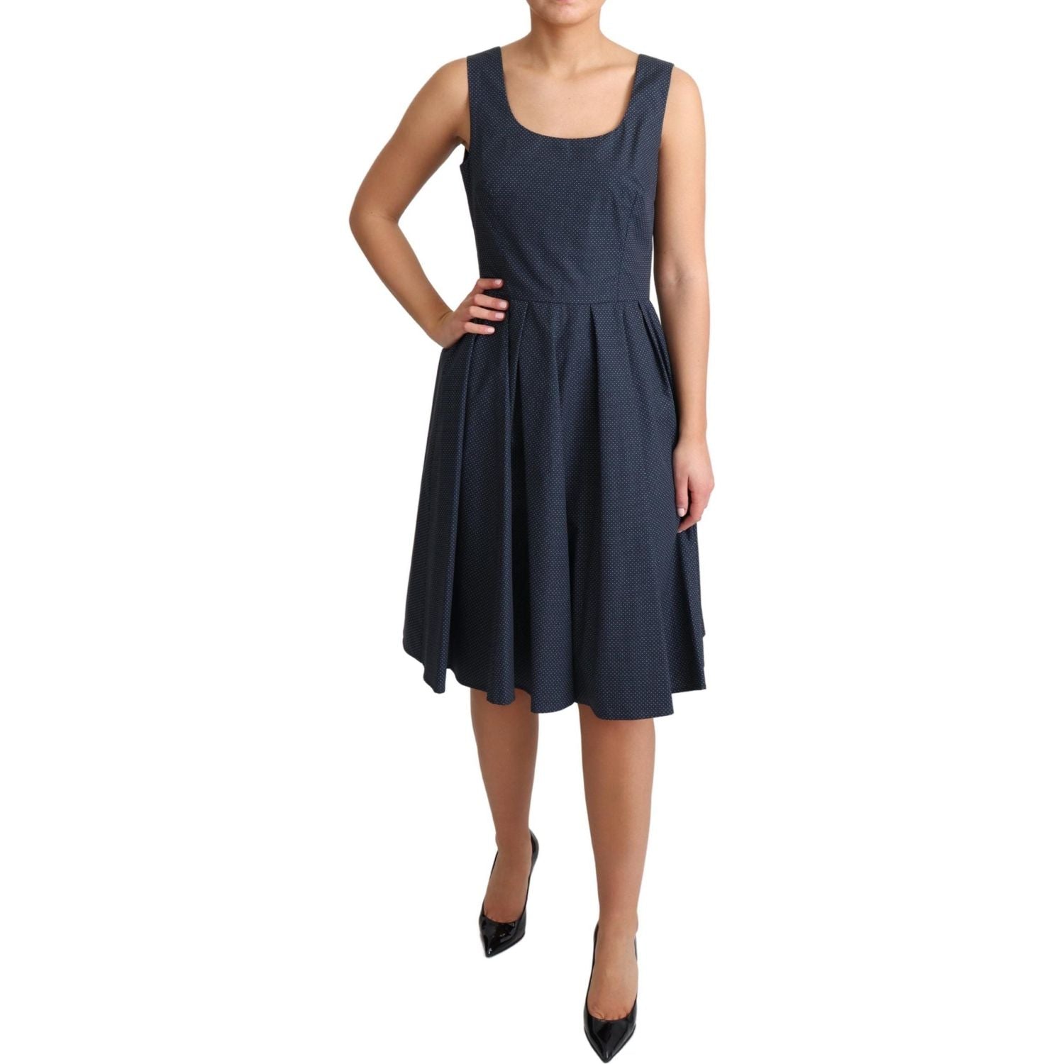 优雅圆点蓝色 A 字连衣裙