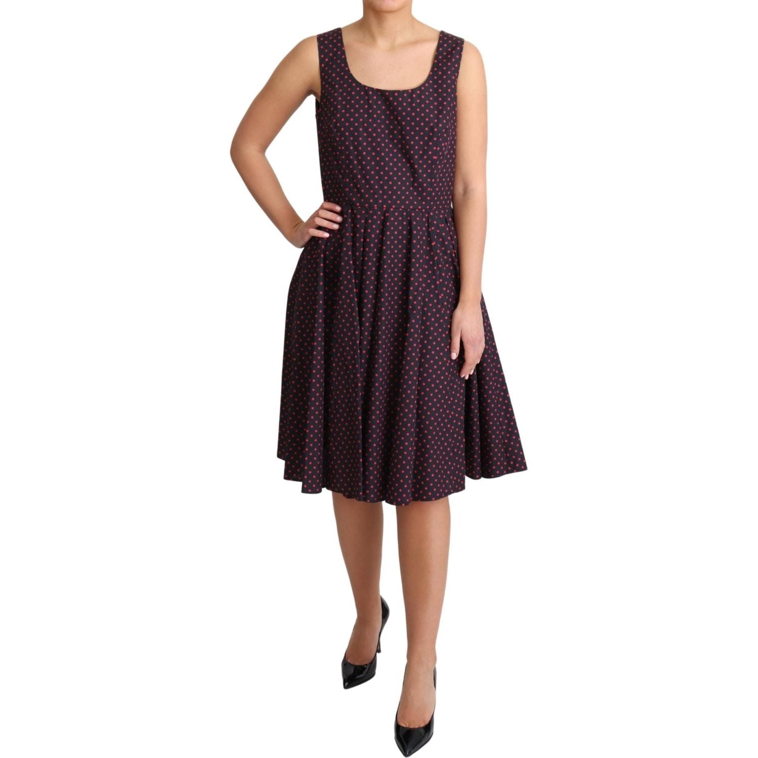 别致圆点 A 字形无袖连衣裙