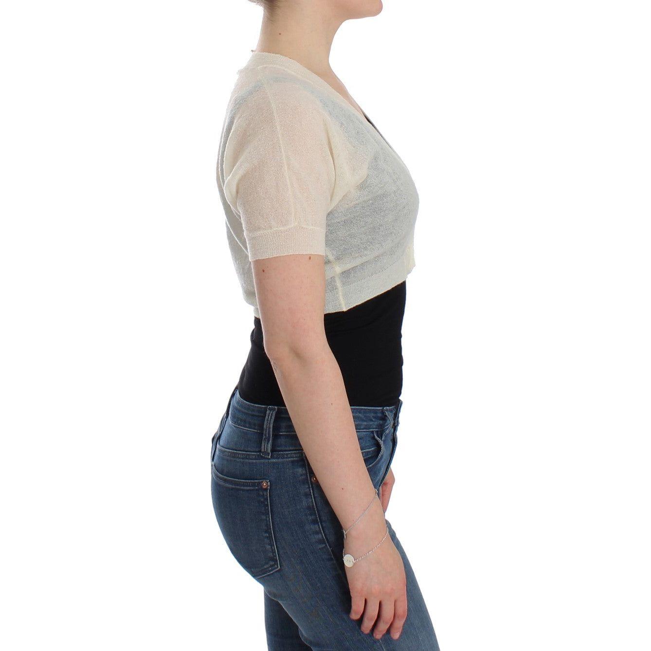 优雅的米白色短款羊驼羊毛混纺毛衣