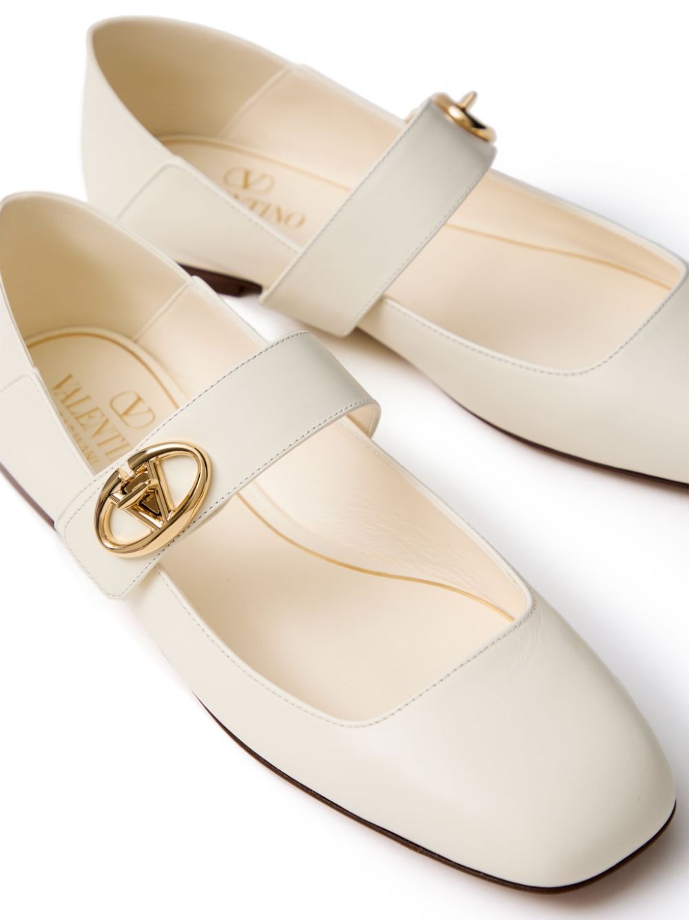 Valentino Garavani Flat shoes White Flat Shoes Valentino Garavani