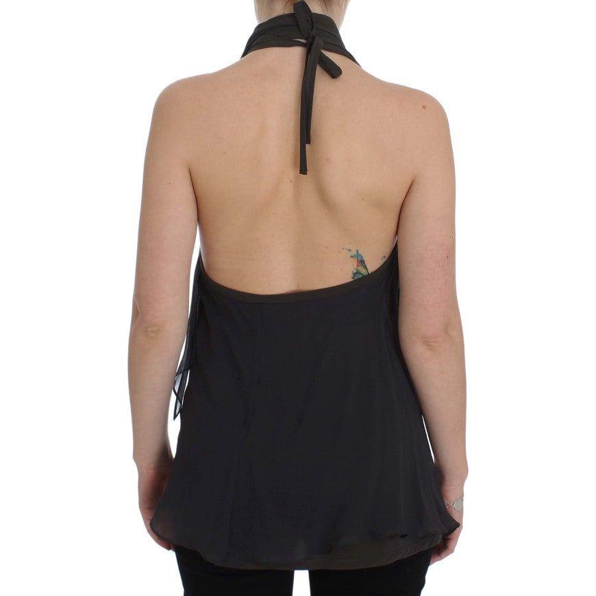 优雅的灰色和蓝色挂脖衬衫