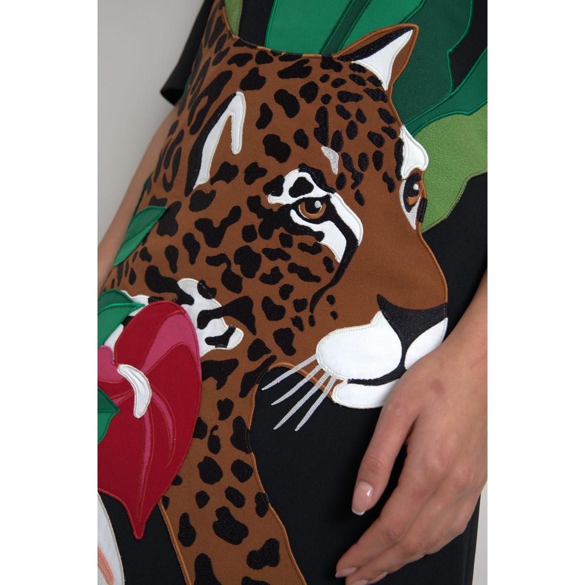 فستان دولتشي آند غابانا الأنيق بنقشة الغابة