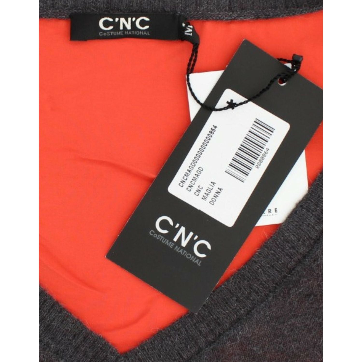 时尚 V 领羊驼混纺短袖毛衣