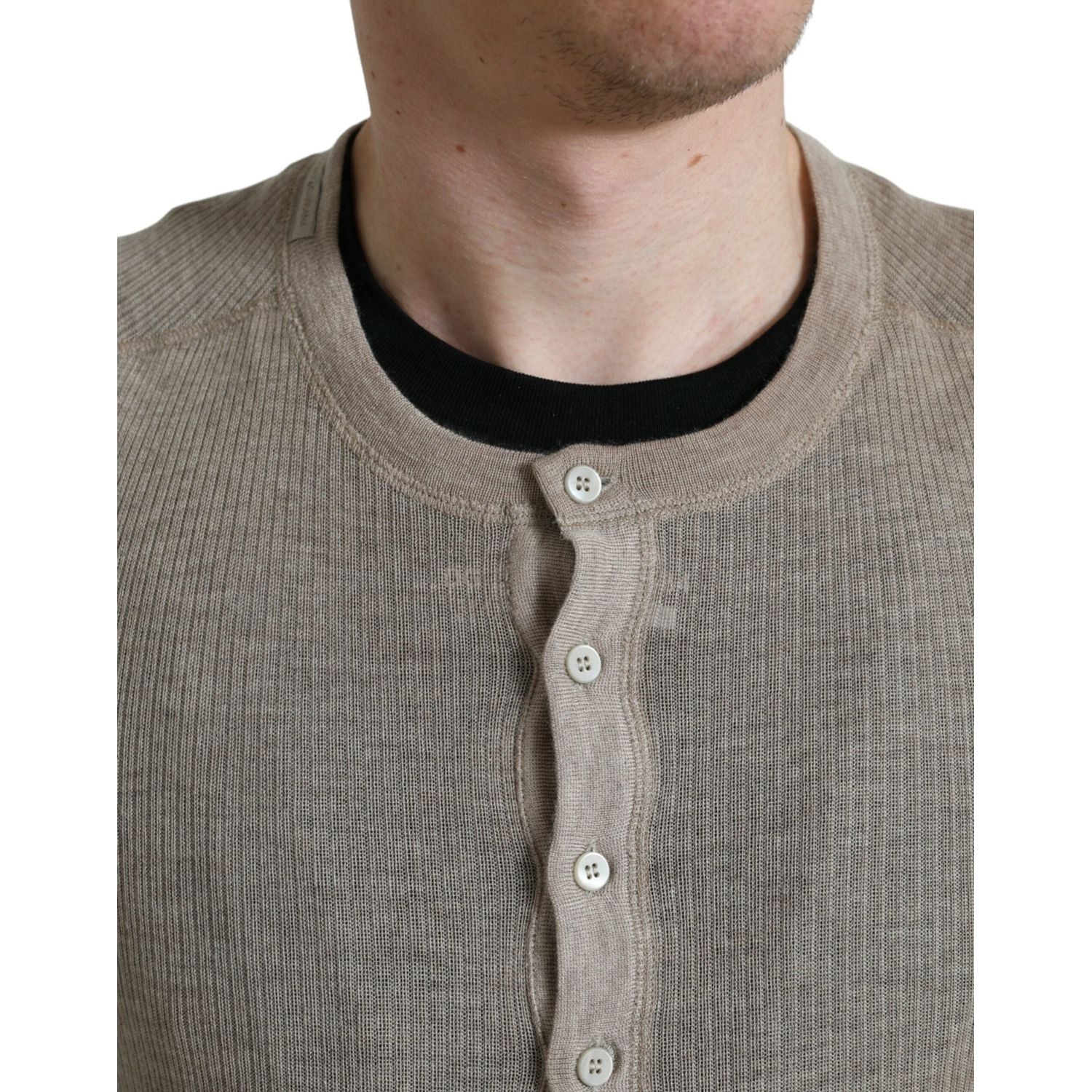 优雅米色亨利羊绒毛衣