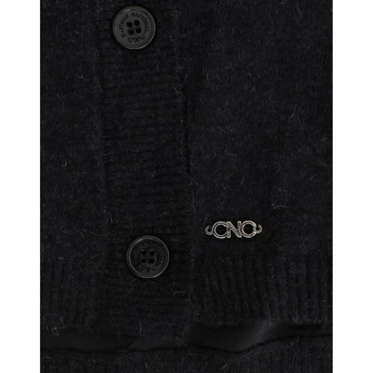 سترة كارديجان خفيفة الوزن بفتحة رقبة على شكل حرف V عميقة وأنيقة من Costume National