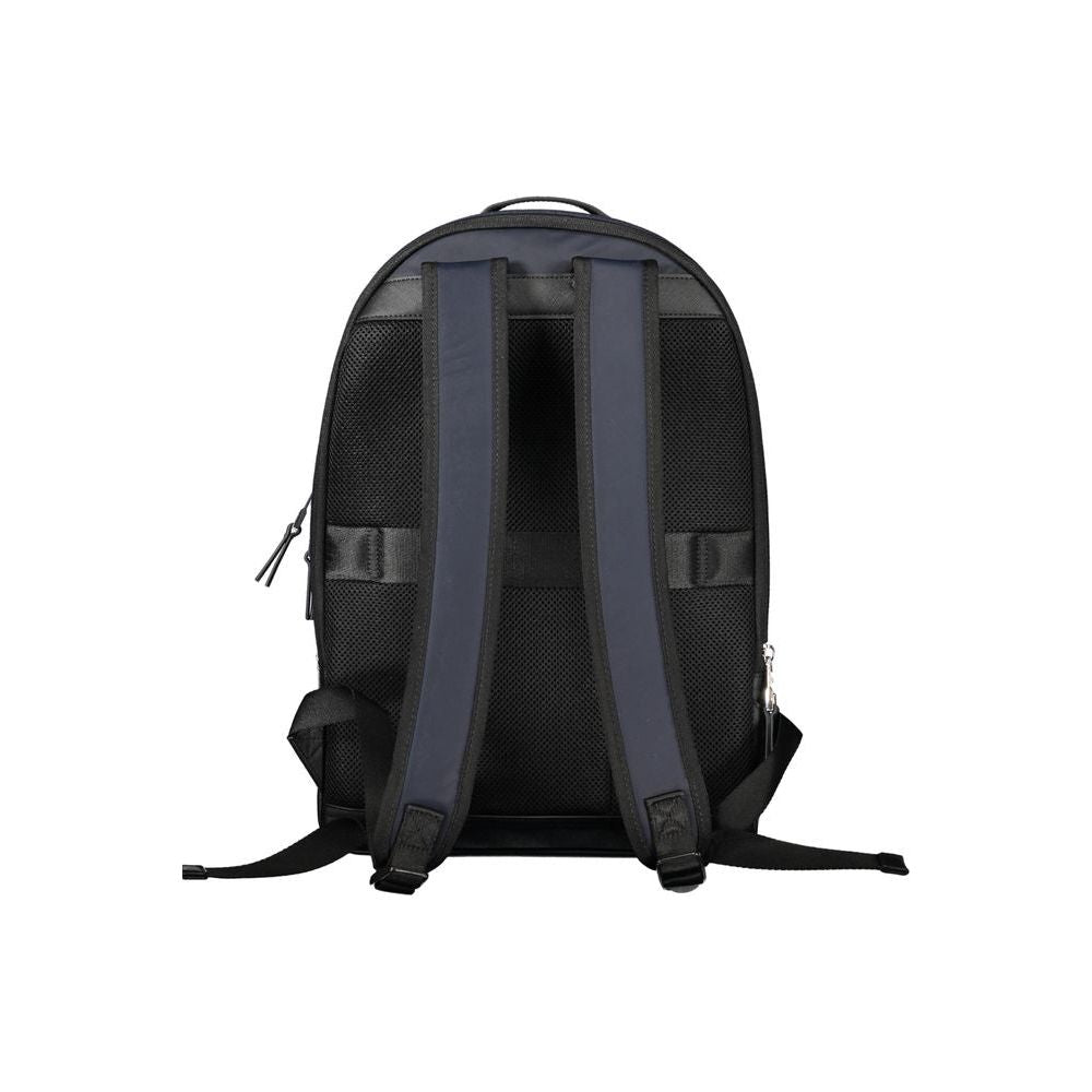 Front view with bag zipped and handles upright.