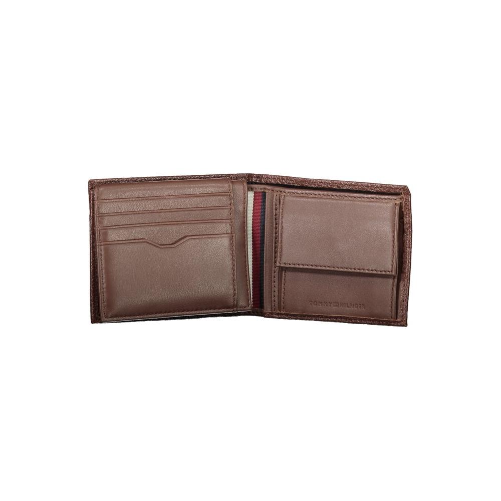 Tommy Hilfiger Elegant Brown Leather Bifold Wallet