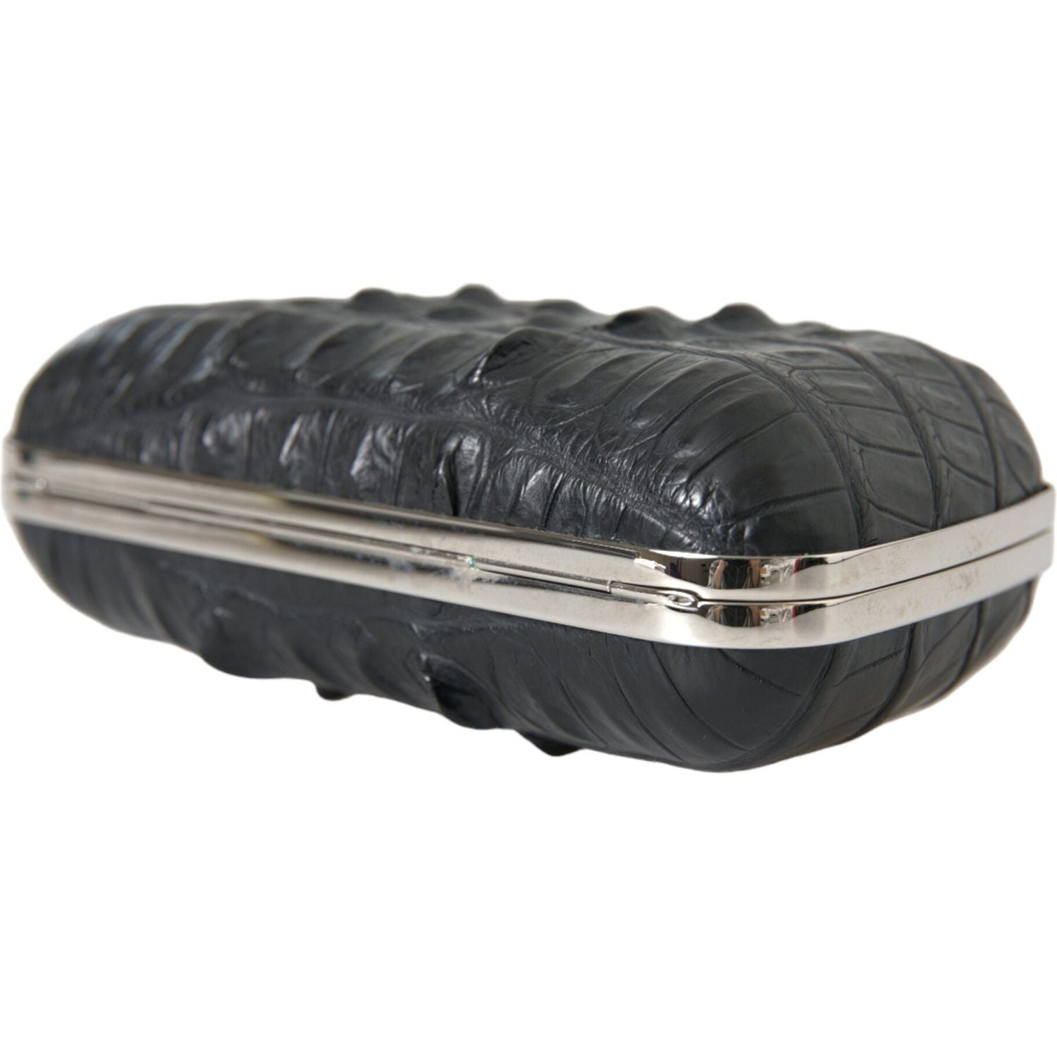 优雅的鳄鱼皮晚宴手包