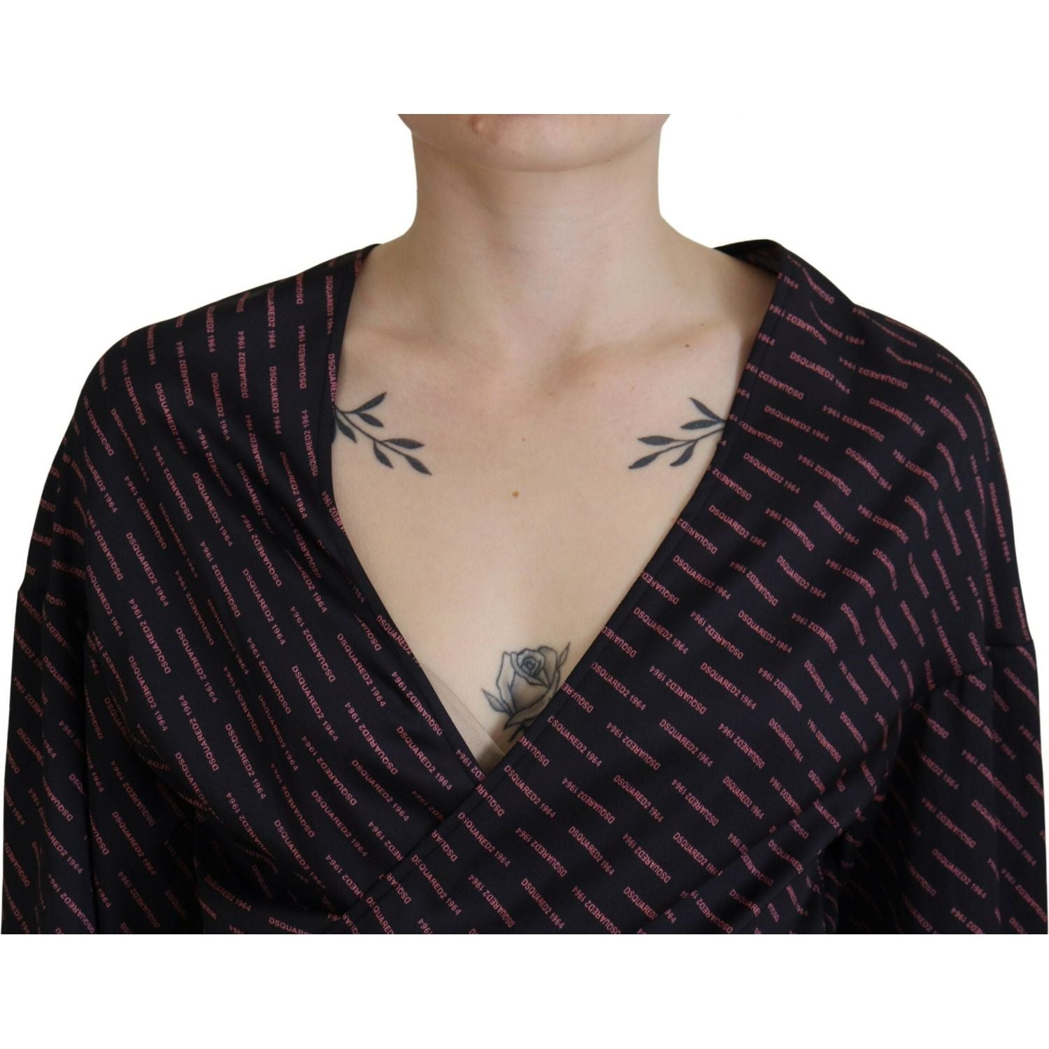 بلوزة قصيرة من البوليستر باللون الأسود بطبعة شعار من Dsquared²