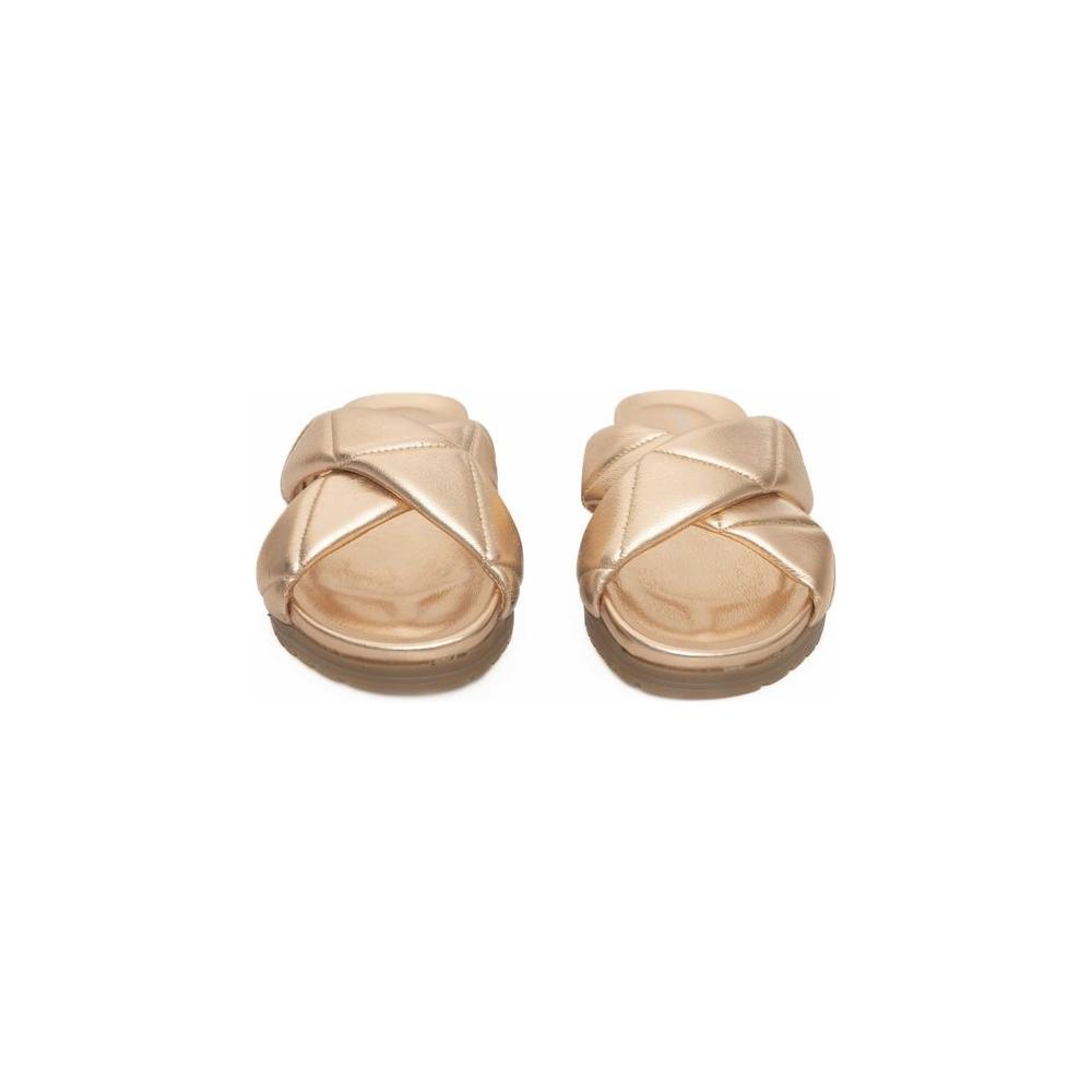 صندل شيروتي 1881 من جلد الغنم باللون البيج للنساء