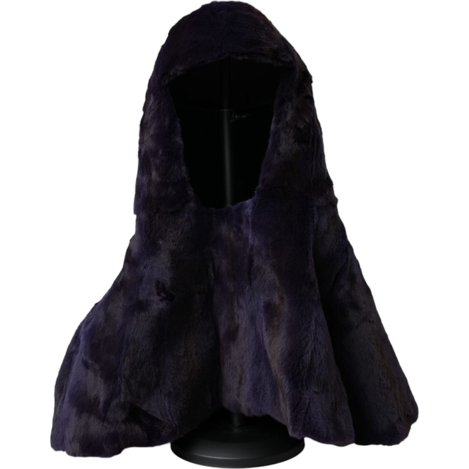 قبعة دولتشي آند غابانا من فرو الوعل الأسود لتغطية الرأس بالكامل