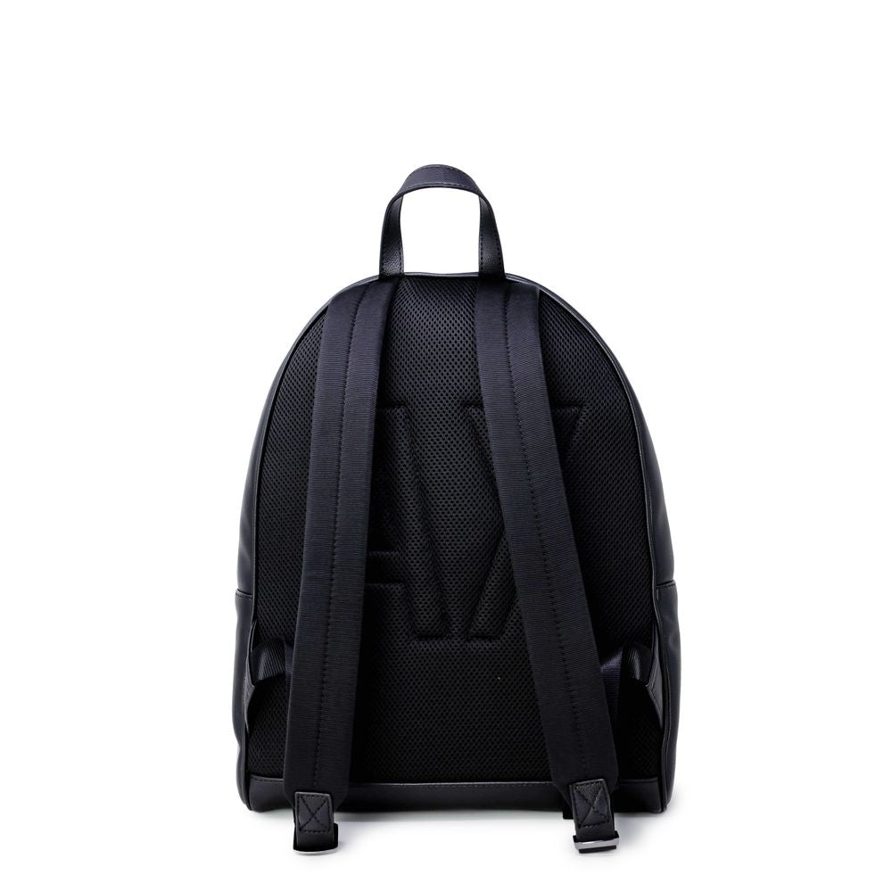 Front view with bag zipped and handles upright.