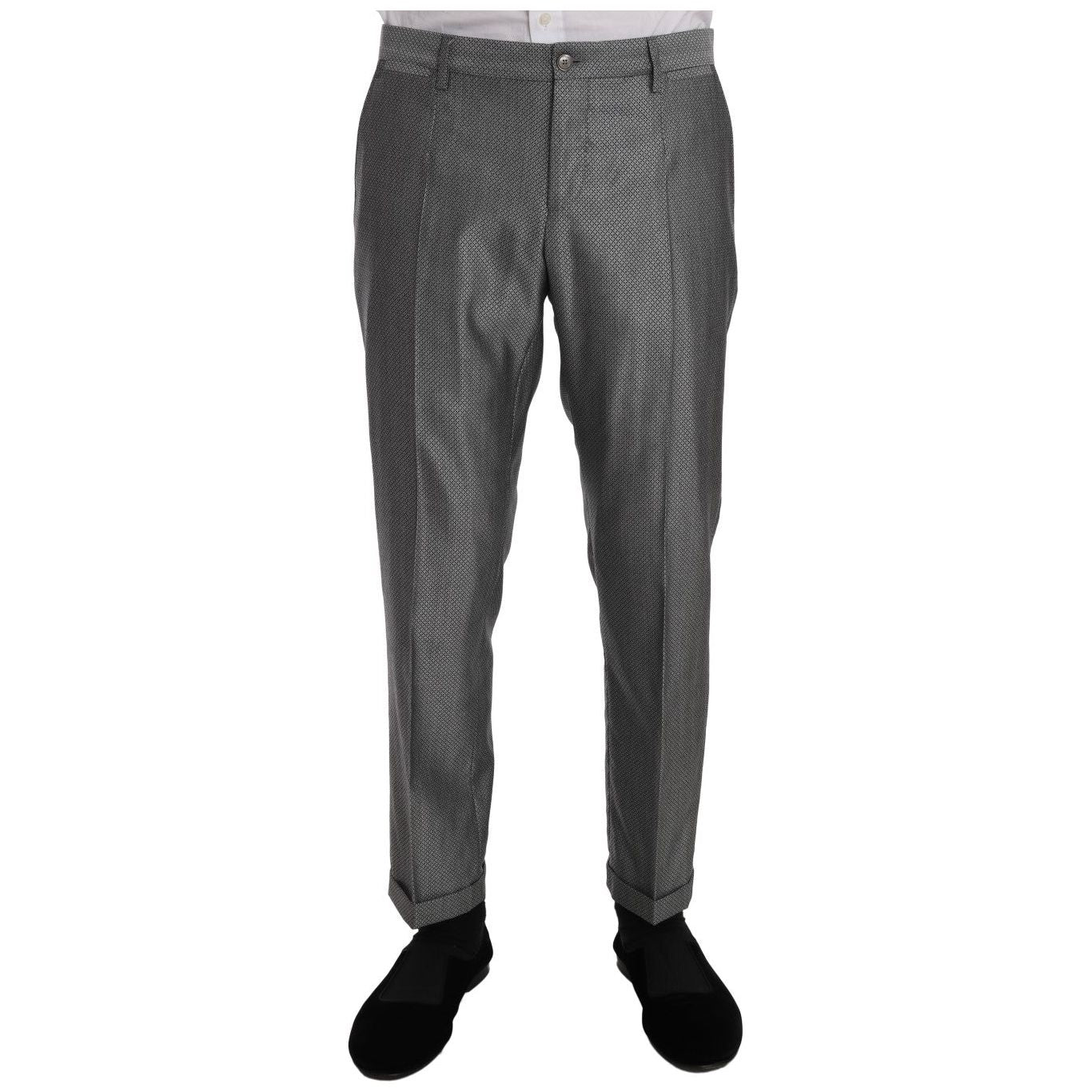 优雅的黑色双排扣西装