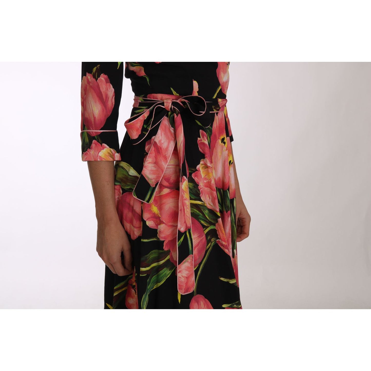 Dolce & Gabbana Elegant Black Shift Dress with Pink Tulips Print Dolce & Gabbana