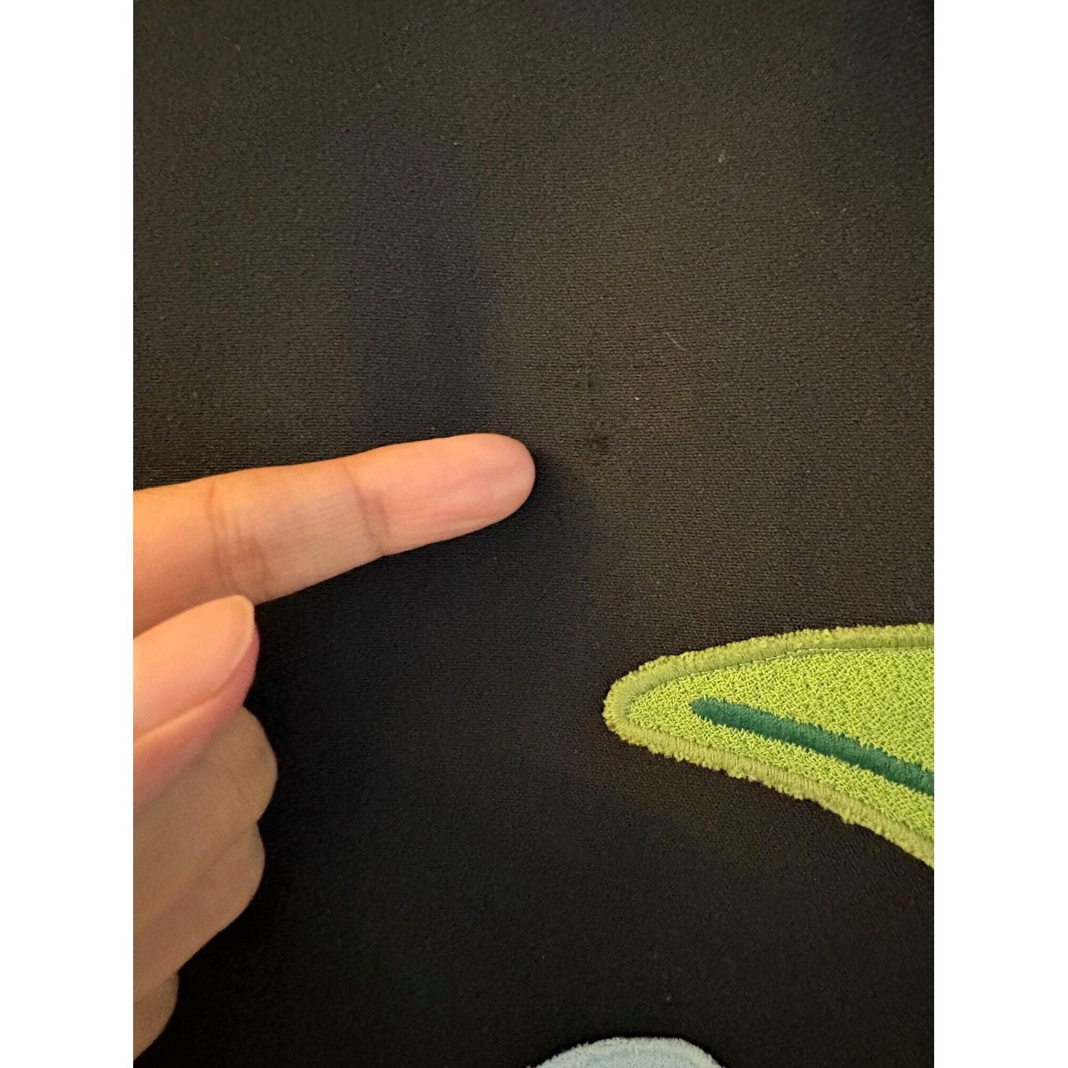 فستان دولتشي آند غابانا الأنيق بنقشة الغابة