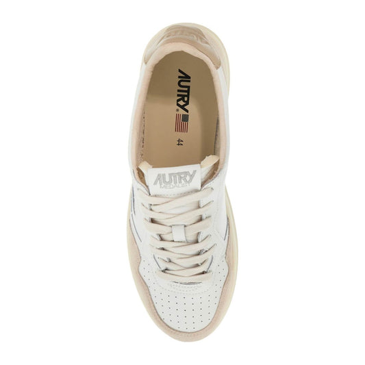 Autry leather medalist low sneakers Sneakers Autry