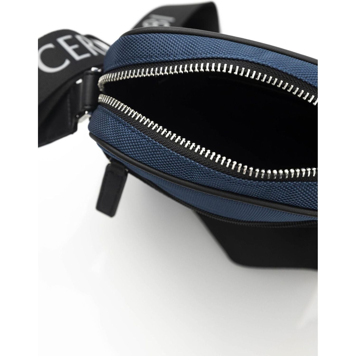 حقائب كروس بودي من شيروتي 1881 